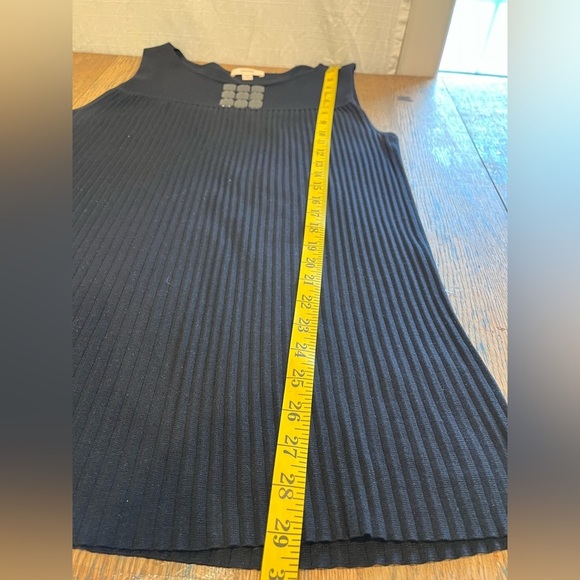 🖤Laurel Black Silk Sleeveless Top with Beaded Detail – Size 40 - Picture 5 of 9